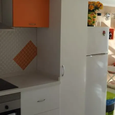 Orange - Parque Santiago Ii أرونا
