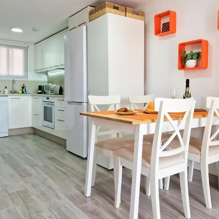 Orange - Parque Santiago Ii * 아로나